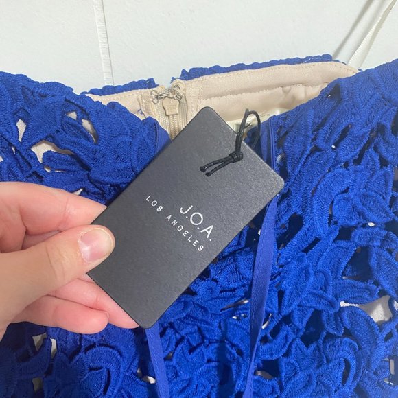 NWT J.O.A Los Angeles Romper Halter Neck Cobalt Blue Lace Size Small - Picture 14 of 16